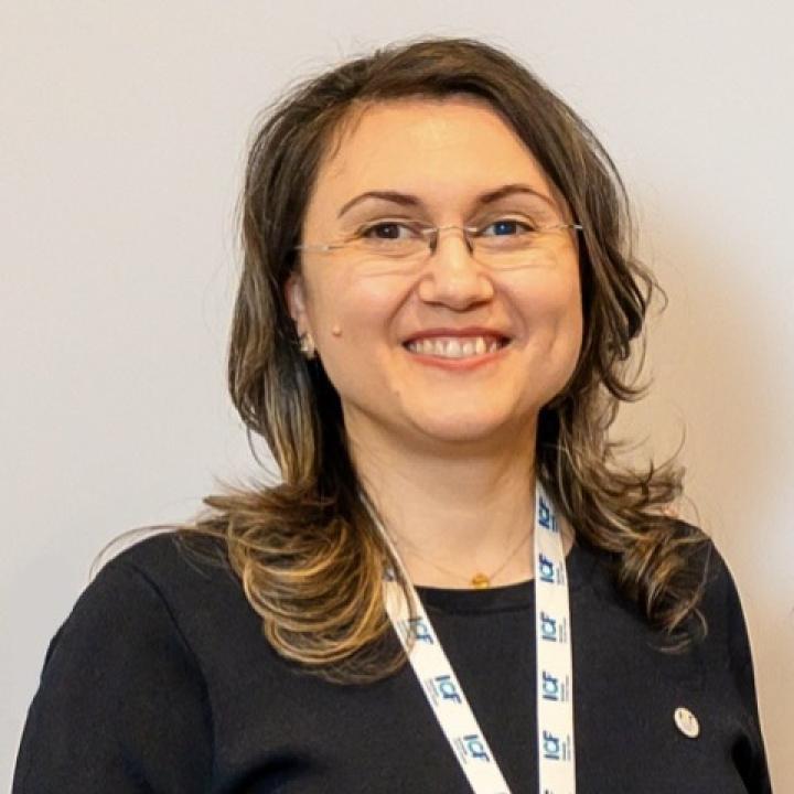 Elena Hartup